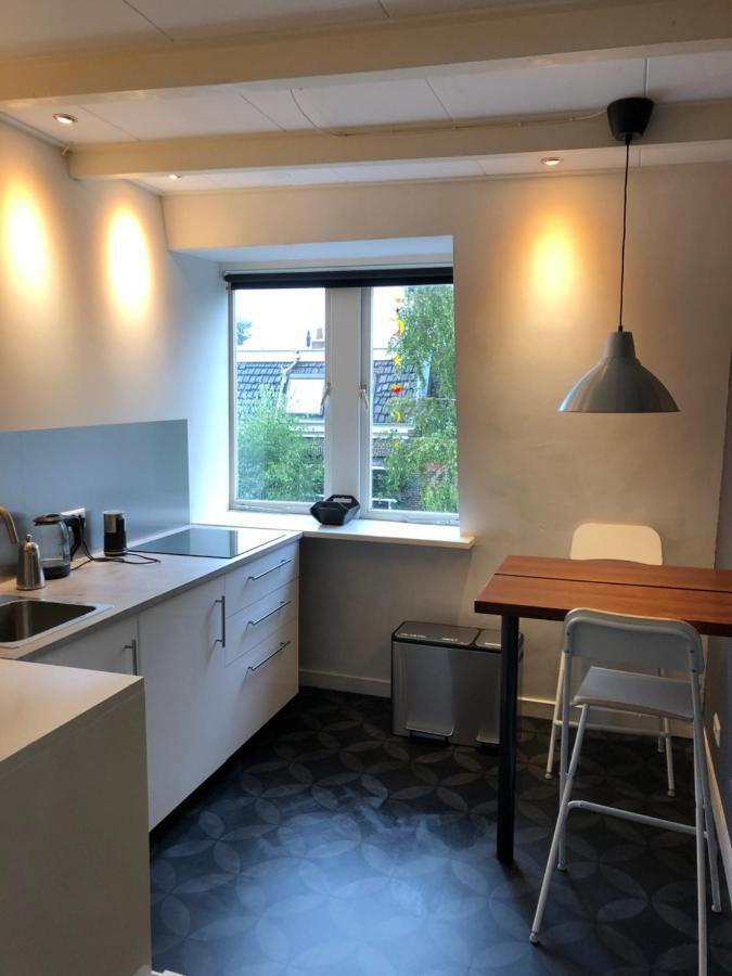 Modern Genieten In Oud Binnenstadspand アーメルスフォールト エクステリア 写真